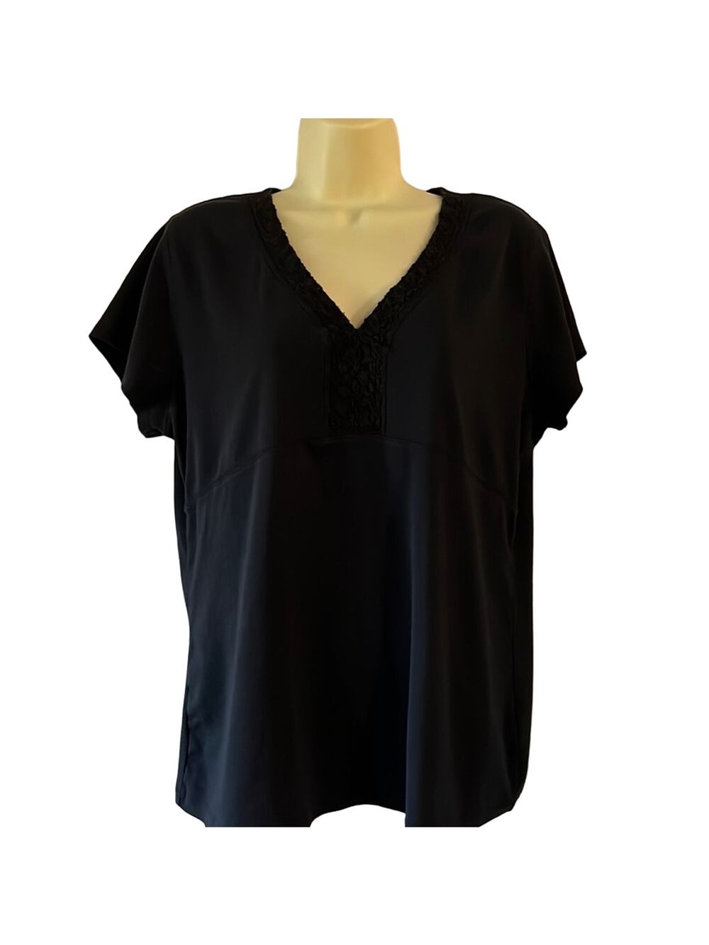 Faded Glory 2X Black Knit Top Lace Trim V-Neck Casual